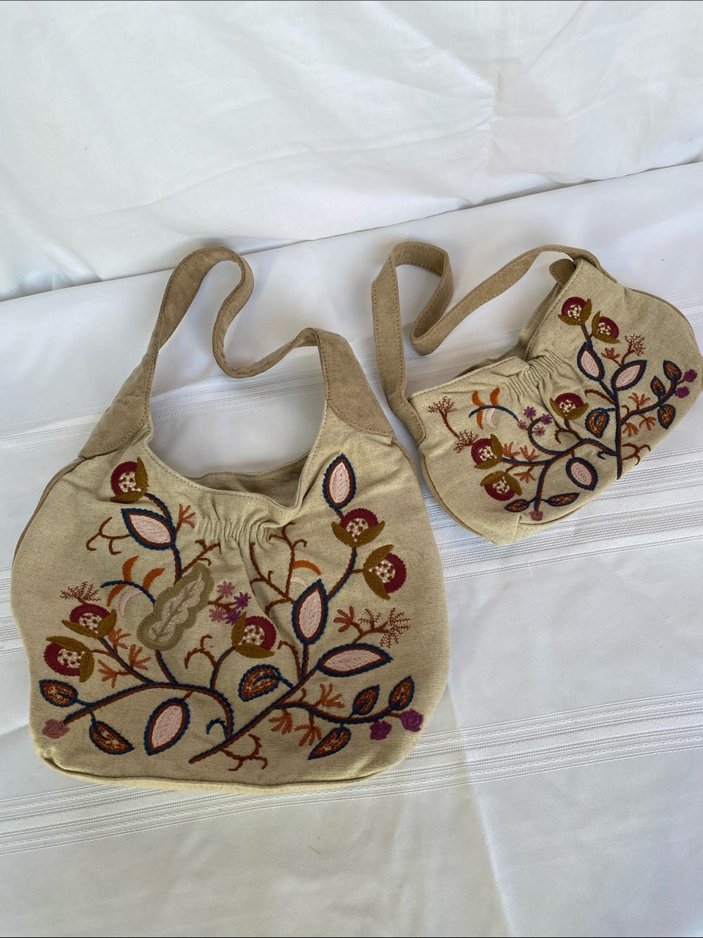 Fossil Forever Mother Daughter Embroidered Beige Canvas Hobo Bags Floral Detail